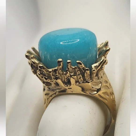 Plunder Gold Ring with Blue Stone - Picture 4 of 6